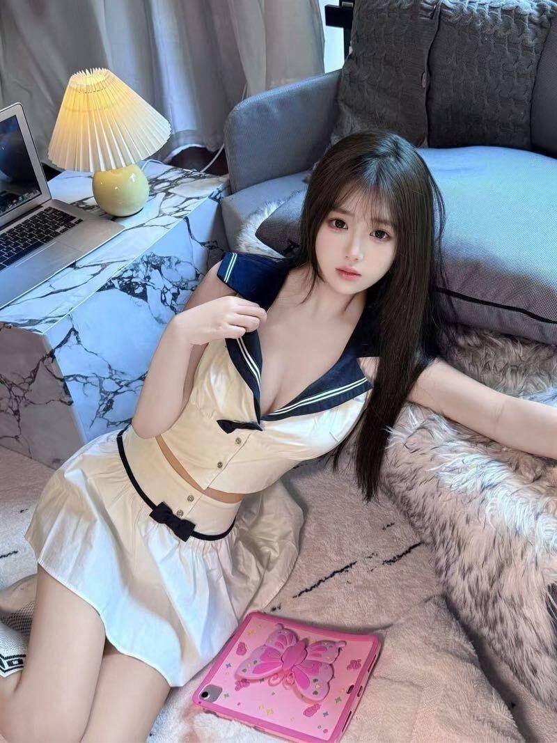 美丽动人洛洛