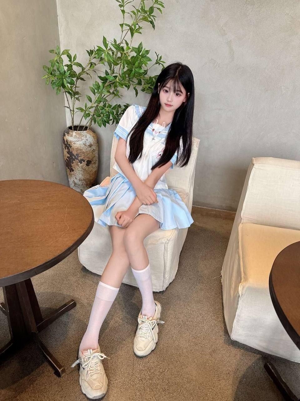 白虎粉逼小可爱