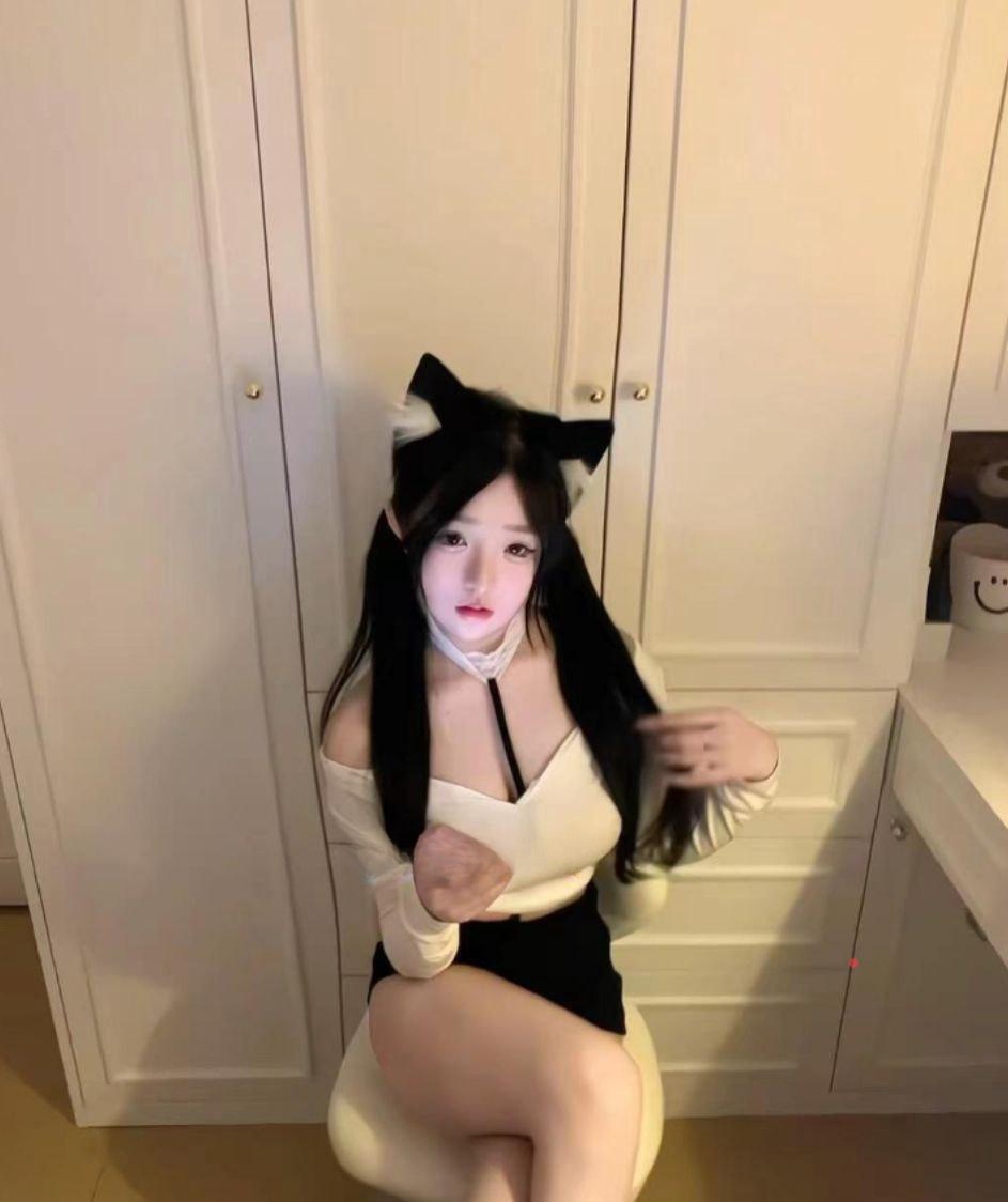 性感娃娃脸