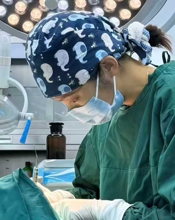 武汉黑蔷微女S招奴
