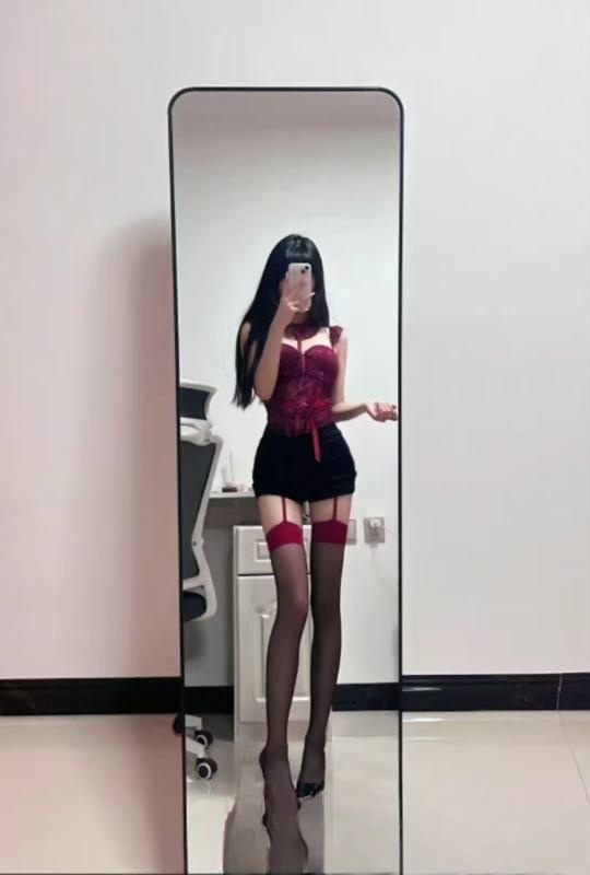 光谷大长腿风骚小姐姐