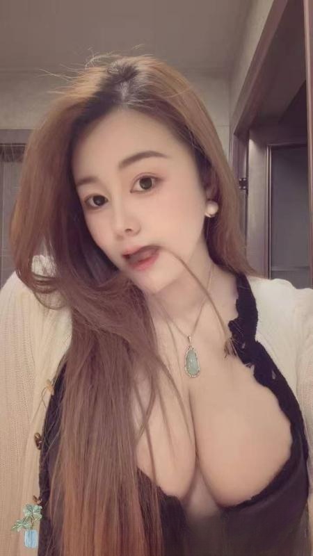 波霸F奶骚妹