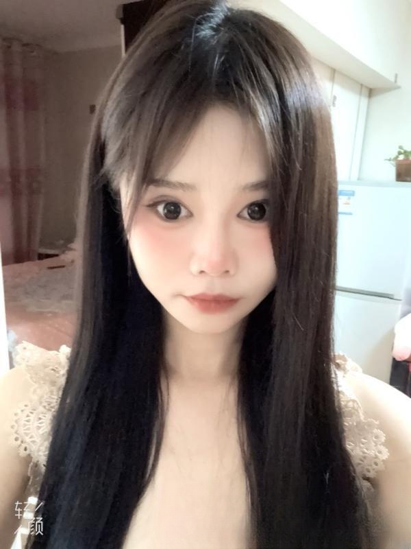 性感肤白御姐丽丽