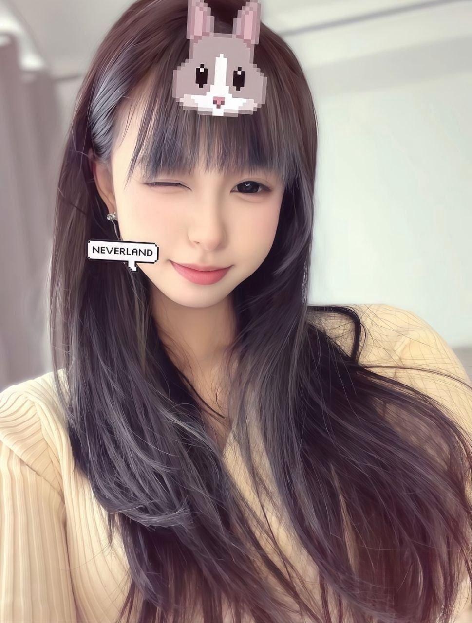 白虎逼紧小妹可内