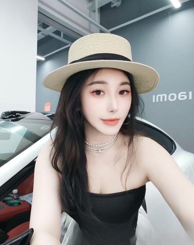 蜜桃臀性感小演员