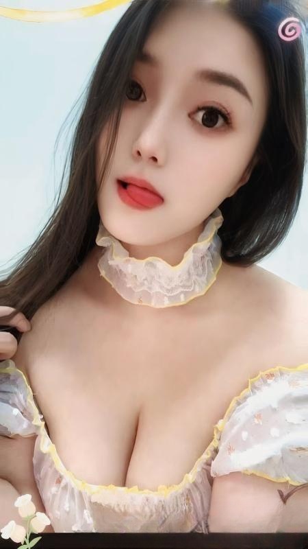 西湖巨乳娃娃脸盼盼