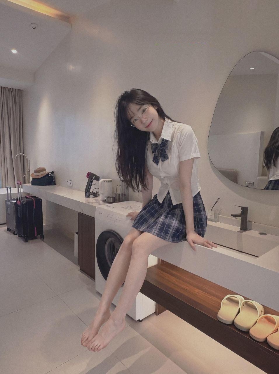 超粉嫩的学生妹