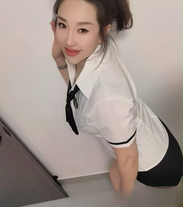 少妇与骚年