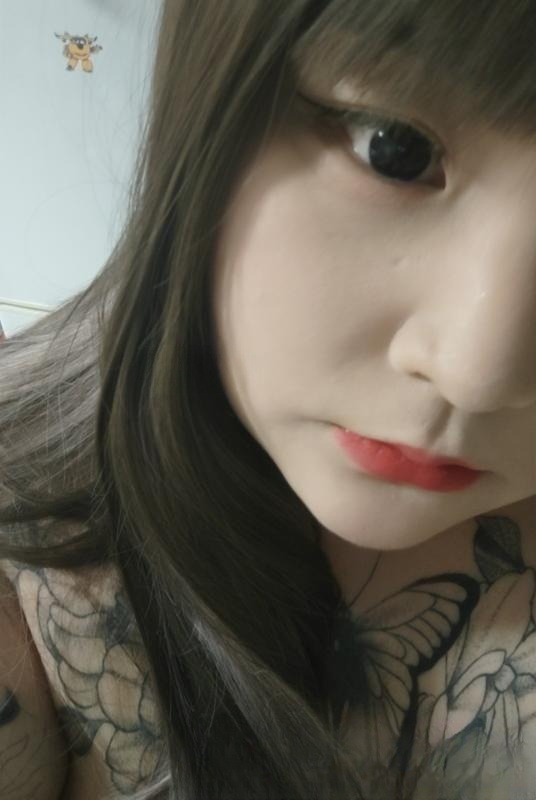 花胸胖胖的妹妹
